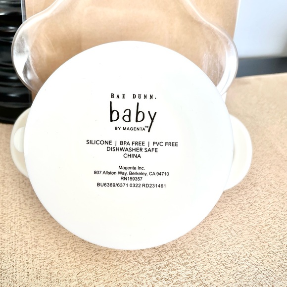 🆕Rae Dunn HANGRY Baby Feeding Silicone Suction Bowl - Picture 7 of 9